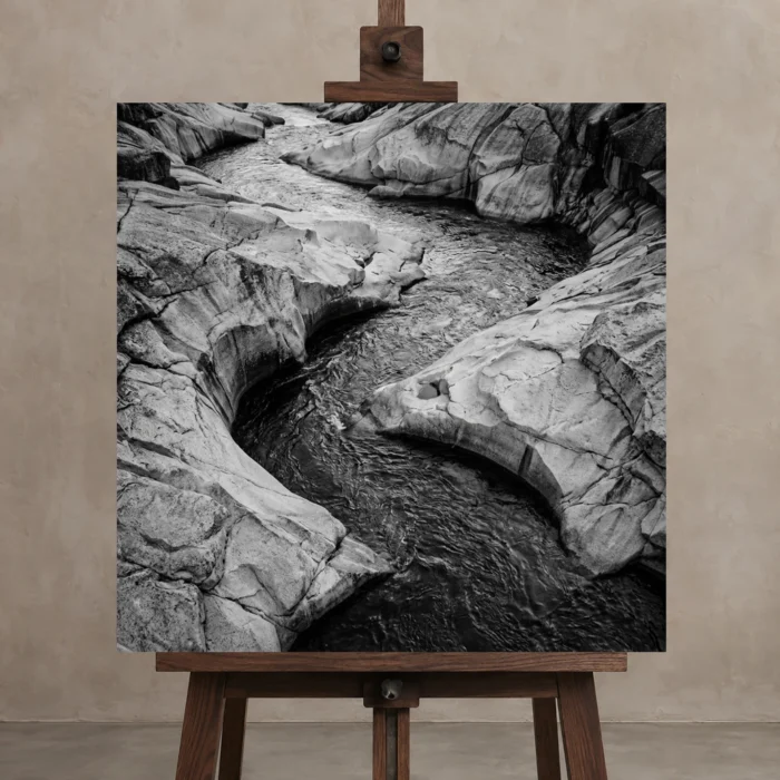 Premium Wall Art Kare Html Edition – MONOCHROME0826081 displayed on a studio easel